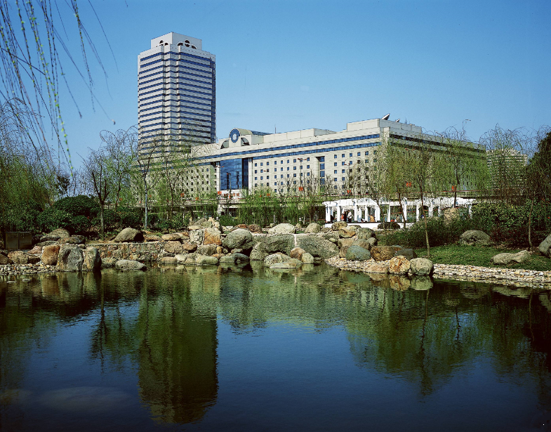 现代风格高层建筑世界贸易商城建筑施工CAD图纸 - 2