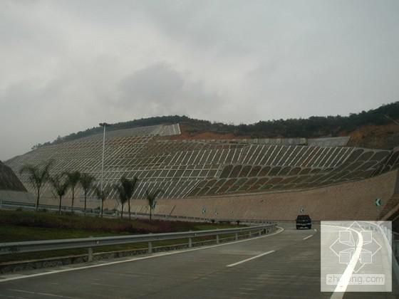 高速公路路基挖方施工方案(道路) - 1